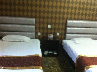 Xinhang Hotel Urumqi Extérieur photo